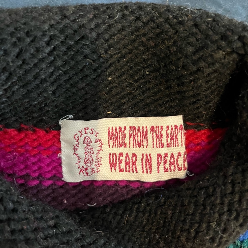 Vintage!! 70’s wool sweater- keep warm- keep your style! ☮️ - Picture 3 of 6